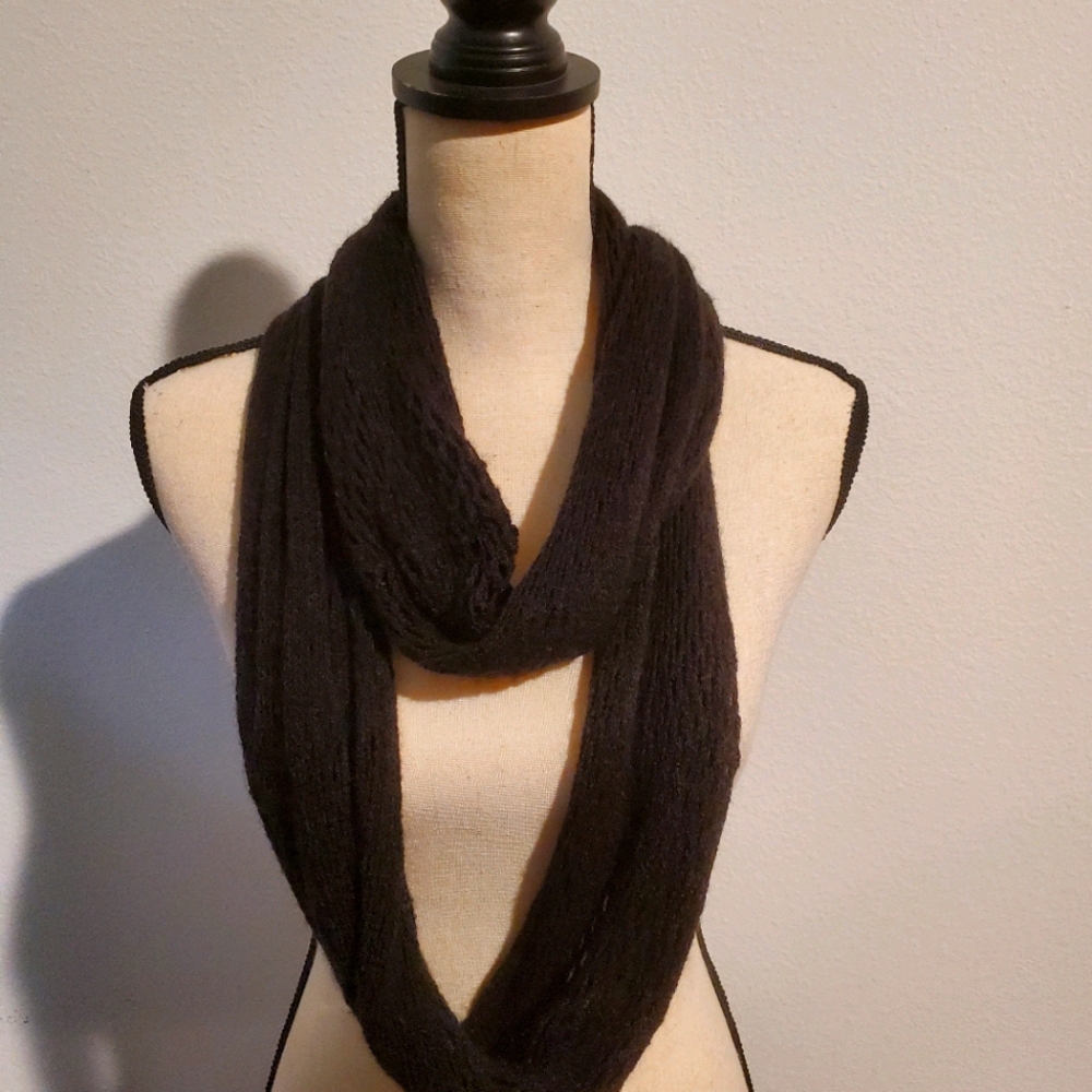 Black infinity scarf